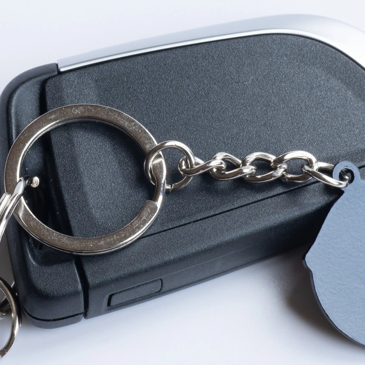 Oscar Piastri 2025 Helmet Enamel Keychain