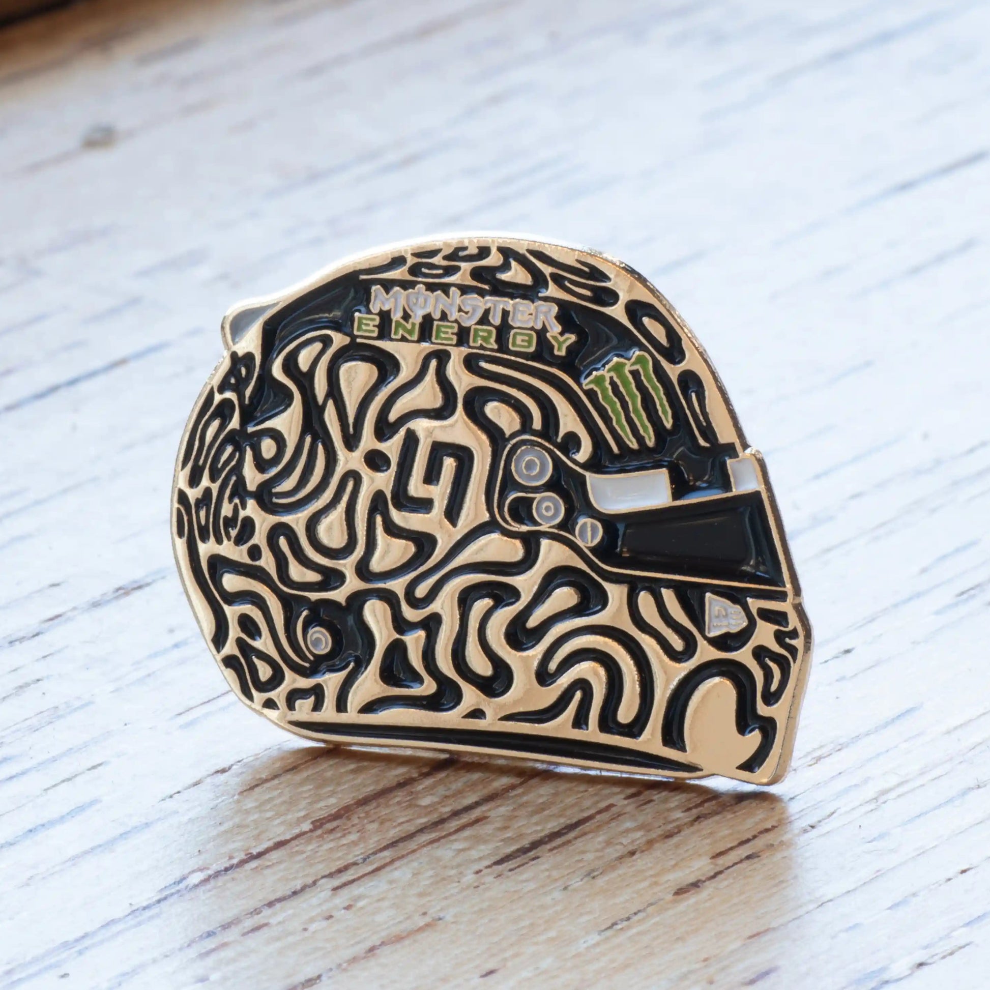 Lando Norris Golden Champion Helmet Enamel Pin frount